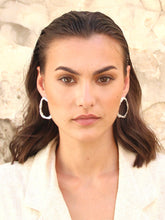 Load image into Gallery viewer, Melt drop earrings
