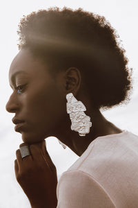 Sculpted big layered earrings