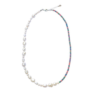 Asymmetric pearl necklace