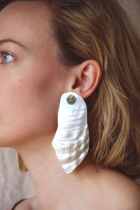 Sculpted shell drop earrings